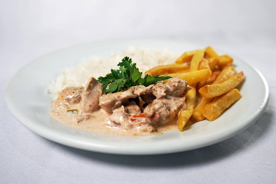 Os benefícios do Strogonoff de frango na dieta diária